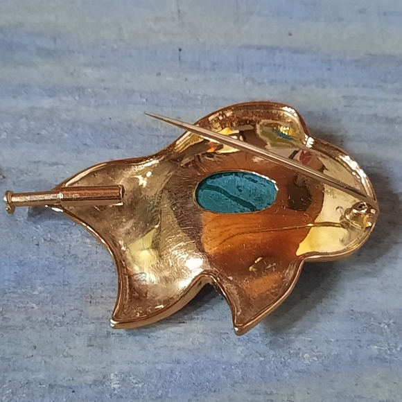 Vintage 18K Brushed Yellow Gold Custom Abstract Leaf Design Turquoise Brooch - Picture 15 of 16